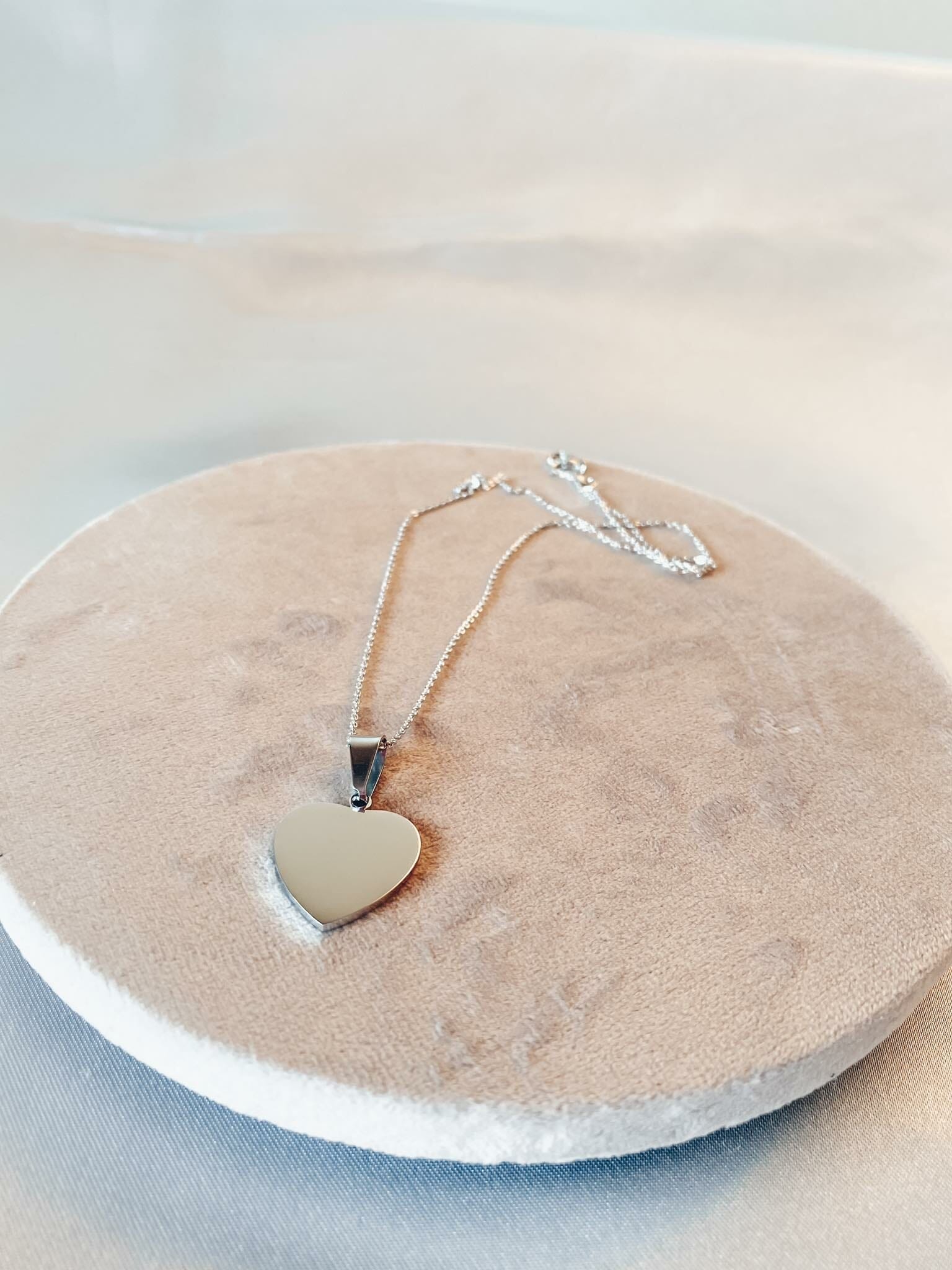 Grandinėlė su širdele